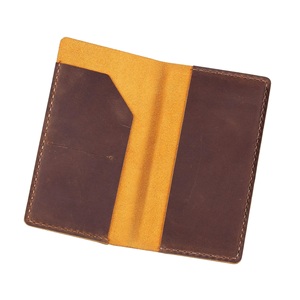 Funda de cuero para chequera-Funda plegable hecha a mano para chequera de cuero genuino - Product Image 1