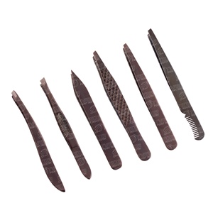Nuevas pinzas para cejas de diferentes ángulos, ideales para dar forma a las cejas y eliminar vello con precisión, diseño y color personalizados. - Product Image 6