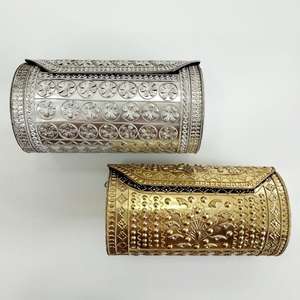 Bolso de mano de metal de latón hecho a mano para mujer, bolso de mano para fiesta, novia, matrimonio, embrague para mujer por HF CRAFTS - Product Image 4