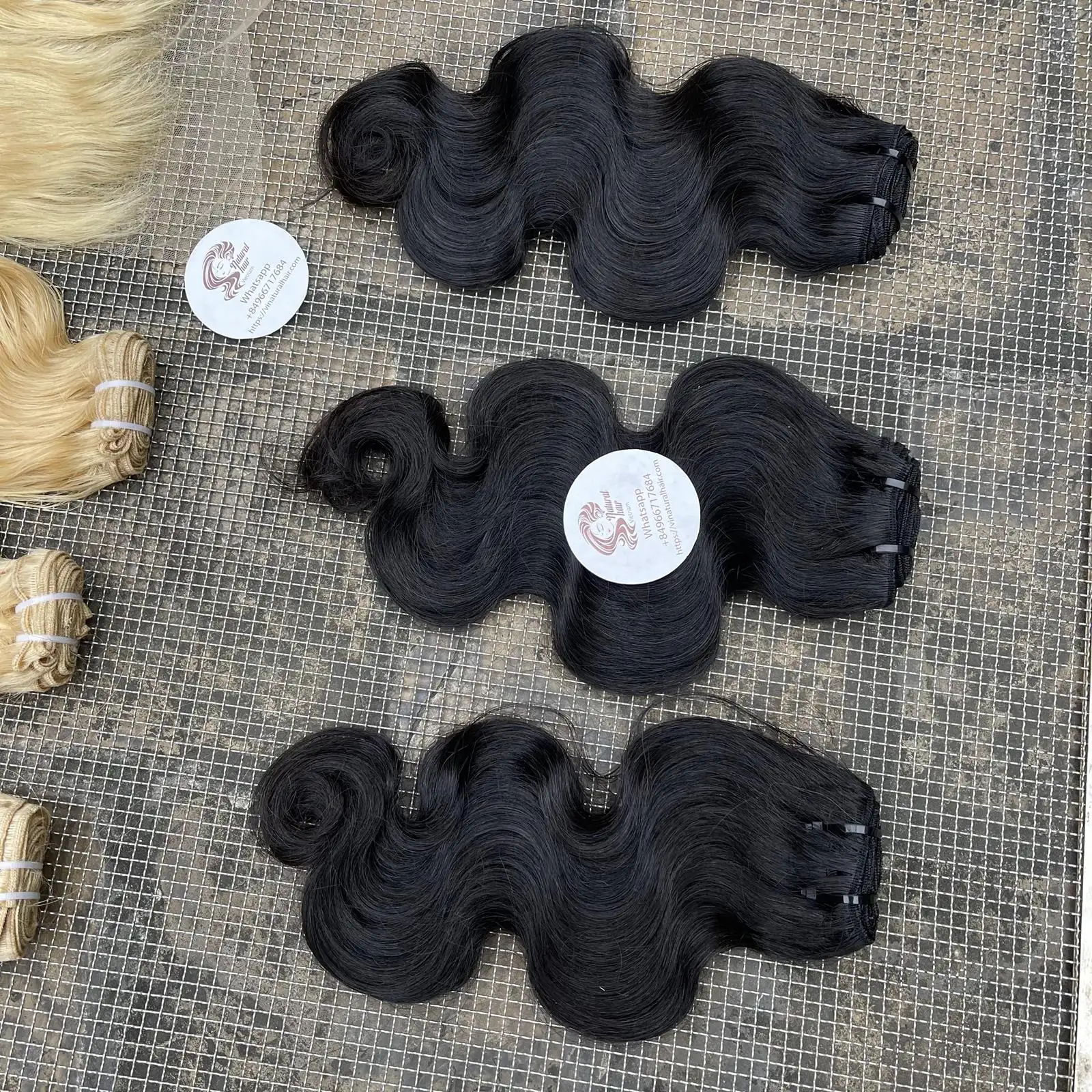 黒人女性のためのボディウェーブダブル描画100% バージンベトナム人毛ウィッグについて安い生の髪のトップ