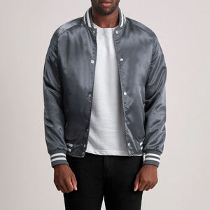 Chaqueta universitaria vintage ODM para hombre, ropa de invierno de tendencia con logotipo bordado personalizable y talla completa - Product Image 3