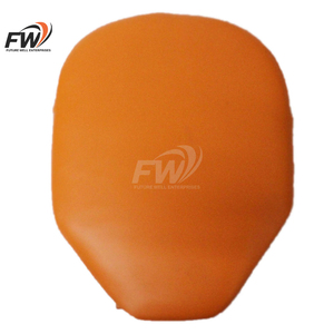 Venta al por mayor de fábrica: Nuevos diseños de manoplas y almohadillas de cuero con logo personalizado impreso para entrenamiento de boxeo - duraderas y transpirables - Product Image 2