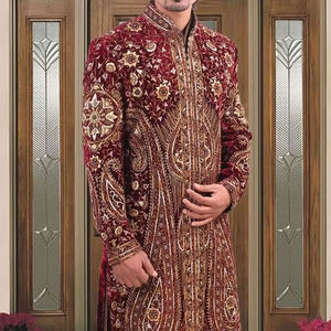 2025 nuevo diseñador de moda bordado pesado novio Sherwani pantalón terciopelo adornado cuentas de cristal Dabka trabajo de talla grande - Product Image 1