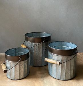Macetas de diseño antiguo asequibles, Juego de 3 macetas de metal galvanizado para granja, macetas de metal a precio barato - Product Image 3
