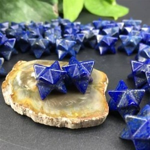 หินอัญมณีธรรมชาติรูปดาวสีฟ้าไพฑูรย์งานฝีมือคริสตัลงานหัตถกรรม Merkaba สำหรับการทำสมาธิจักระบำบัดในราคาโรงงาน - Product Image 1