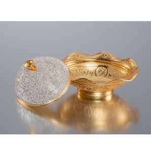 Cuenco de chocolate de metal dorado para decoración de comedor con estilo, servicio de fiesta de banquete de boda y exhibición de celebración elegante - Product Image 1