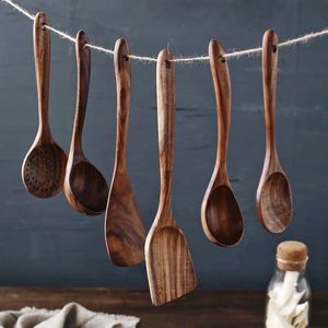 Cuchara de Madera de Lujo de Diseño Artesanal Tradicional, Diseñada para Cocinar Auténticamente, Servir en Fiestas, Remover y Preparar Comidas Diarias - Product Image 5