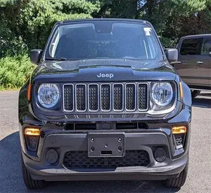 Jeep Renegade 2023 impecablemente limpio - Product Image 1