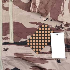 เสื้อแจ็คเก็ตกันลมแบบมีฮู้ดลายปะติด ดีไซน์พิเศษ พิมพ์ลายซิลค์สกรีน กันน้ำ ระบายอากาศได้ดี เหมาะสำหรับกิจกรรมกลางแจ้ง ผู้ชาย ฤดูใบไม้ร่วง - Product Image 4