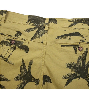 Vente en gros personnalisé Sublimation Short en maille pour hommes avec poches latérales Respirant Fashion Men Shorts 100% Polyester - Product Image 5