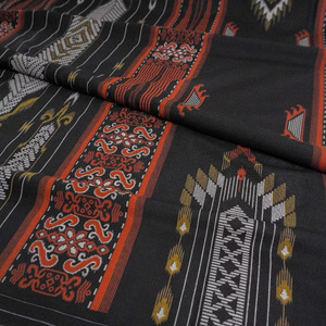 Pareo Sarong Sapphire, Ropa Tradicional Musulmana, Sarong de Rayón Transpirable Sapphire de Indonesia - Product Image 3