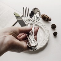 Ensemble de couverts en acier inoxydable 304, style luxe léger, finition miroir haute brillance, durable pour les fêtes et la cuisine