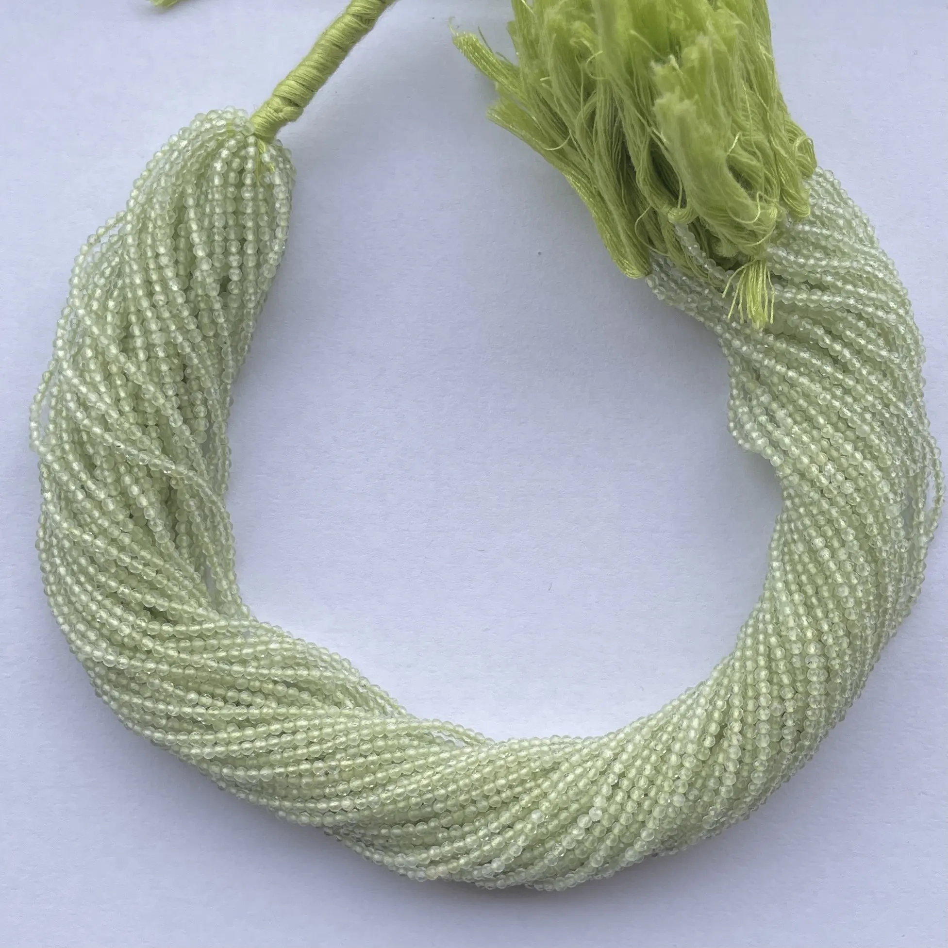 สีเขียว