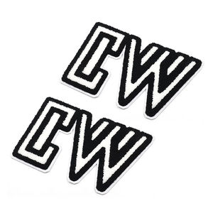 Patchs personnalisés en chenille de fer en vrac Patch brodé par transfert de chaleur ours de divers modèles pour casquette fleur tissu principal coeur - Product Image 4