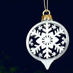 Ornements élégants de décoration d'arbre de Noël en métal argenté, éclairage LED décoratif suspendu en fer pour la maison ou le jardin, décor de 24 "de diamètre - Product Image 3