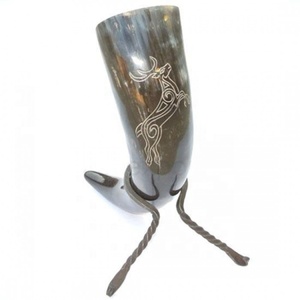 Culture viking véritable corne de boeuf corne à boire Style médiéval décoration animale support en fer poli artisanat naturel artisanat de buffle - Product Image 2