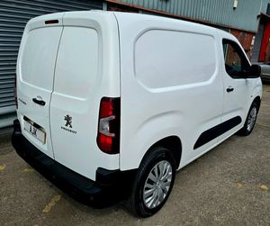 PEUGEOT PARTNER 2021 D'OCCASION, CONDUITE À GAUCHE/DROITE - Product Image 3
