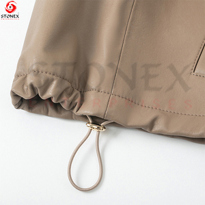 2023 vêtements pour femmes couleur unie en cuir PU manteau à manches longues veste en cuir pour femmes qualité supérieure - Product Image 5