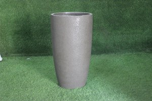 Maceta Clásica Moderna KNT Creations, Textura Rugosa, para Jardín Exterior, Fibra de Vidrio, Tallada a Mano, Duradera y Ligera - Product Image 3