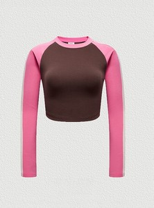 2024 nueva Camiseta de algodón de manga corta americana personalizada para mujer, Top corto informal dulce y picante BM Wind, camiseta de manga larga Rotator - Product Image 6