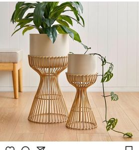 Jardinières en filet de rotin en fer faites à la main Design personnalisé Pots de fleurs d'intérieur et d'extérieur Jardinière à noyau décoratif - Product Image 1