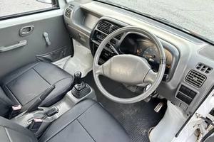 Camionnette Suzuki Carry 4x4 de 2000, camionnette Kei du marché japonais, boîte manuelle à 5 vitesses, 4 roues motrices - Product Image 2