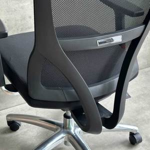 Chaise de bureau ergonomique confortable en maille avec appui-tête et tissu respirant tissé - Product Image 5