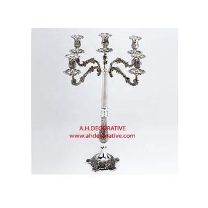 เชิงเทียนที่แกะสลักบนผิวให้นูนขึ้นรูปเชิงเทียนที่ทำด้วยมือทำจากโลหะนิกเกิล5ชิ้นสำหรับตกแต่ง - Product Image 1