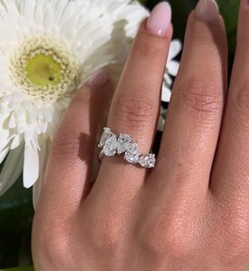 Beautiful Lab Grown Sterling Silver Eternity Band Anillo de Bodas de corte de pera personalizable para mujeres para compromiso - Product Image 2