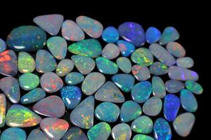 Australien Naturel Opale Doublet Cabochons Lot d'Opale Bijoux Opale Grossiste - Product Image 2