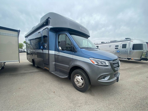 Autocaravana de Lujo Tiffin Motorhomes Wayfarer 2021, Blanca, Estándar de Emisiones Euro 5, Capacidad para 4-6 Personas, Experiencia de Camping Óptima - Product Image 5