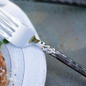 Ensembles de couverts à poignée noire à cou torsadé en métal de vente chaude pour l'utilisation de mariage d'hôtel de restaurant - Product Image 2