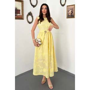 Vestido Amarillo con Cintura Fruncida y Cinturón - Amarillo - Product Image 1