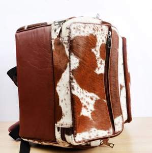 Sac à dos unisexe en cuir de vachette occidental fabriqué à la main Sac à dos antivol rustique avec doublure en polyester - Product Image 4