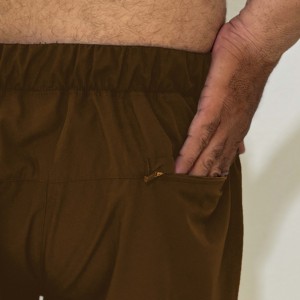 กางเกงขาสั้นกันเหงื่อสำหรับผู้ชายกางเกงขาสั้นใส่สบายเป็นมิตรกับสิ่งแวดล้อมสีพื้นสำหรับวิ่งในยิม - Product Image 2