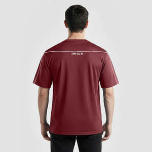 เสื้อยืดออกกำลังกาย GAI Perform Maroon ผลิตจากผ้าฝ้ายออร์แกนิค 100% ทรงหลวม ผ้าถักเนื้อหนา ผสมเส้นใยไม้ไผ่บีบอัด ผลิตด้วยเทคโนโลยี Drifit - Product Image 2
