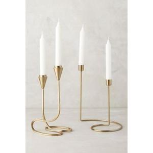 Bougeoir élégant en laiton fabriqué à la main pour une décoration intérieure élégante, une table de mariage de luxe et des décorations pour événements spéciaux - Product Image 1