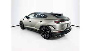 Lamborghini Urus Performante 2024 d'occasion en excellent état - Product Image 6