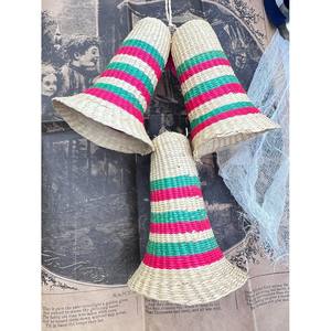 Adorno Navideño de Cono de Pasto Marino Colorido, Proveedor de Vietnam, OEM ODM, Mimbre Natural, Decoración Festiva, Artesanía Ecológica para las Fiestas - Product Image 3