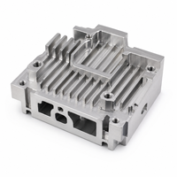 Boîtier de dissipateur thermique en aluminium usiné sur mesure par CNC, boîtier de module de batterie pour contrôleur EV, services d'usinage CNC automobile