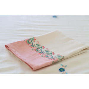 Toalla de Mano de Algodón Tejida con Diseño Floral - Ligera y Comprimida para Hogar, Cocina, Hotel y Regalo - Product Image 1