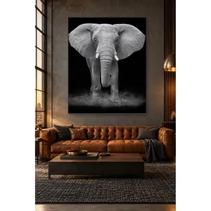Impression sur toile de l'éléphant Fida avec des oreilles écartées sur fond noir - Product Image 2