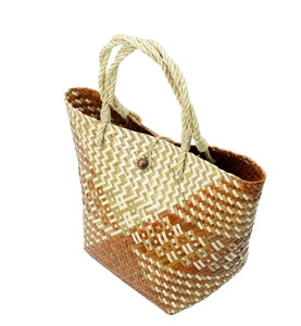 Bolsa de Playa Tejida a Mano de Primera Calidad, Elegantes Bolsos de Paja Personalizados, Bolsos de Hombro de Paja para Mujer, Productos al por Mayor - Product Image 1