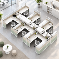 Bureau de travail modulaire moderne en forme de L avec cloison d'intimité et étagère de rangement centrale
