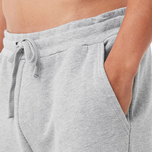 Short de survêtement tissé écologique pour hommes, long cordon de serrage, logo personnalisé, imprimé par transfert de chaleur, vêtements de rue en coton et polyester à motif uni - Product Image 6