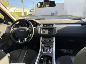 รถยนต์มือสองคุณภาพดีราคาประหยัด ปี 2015 แลนด์โรเวอร์ สีแดง พวงมาลัยซ้าย - Product Image 2