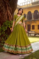 Magnifique demi-sari en polycoton de style sudique avec un élégant dupatta en georgette brodé de sequins, robe traditionnelle longue jusqu'au sol