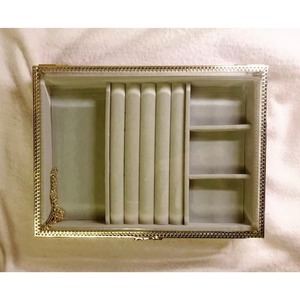 กล่องเก็บเครื่องประดับโปร่งใสหรูหราชัดเจนเหมาะสำหรับโต๊ะเครื่องแป้งในห้องนอนอุปกรณ์ในการเดินทางและจัดแสดงตกแต่ง - Product Image 3