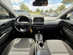 Un SUV AWD Hyundai Kona SE 2021 d'occasion - Product Image 2