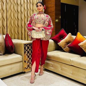 Conjunto de Kurta y Sharara para mujer, mezcla de algodón bordado de alta calidad para mujer, Kurta recto para mujer a un costo efectivo - Product Image 5